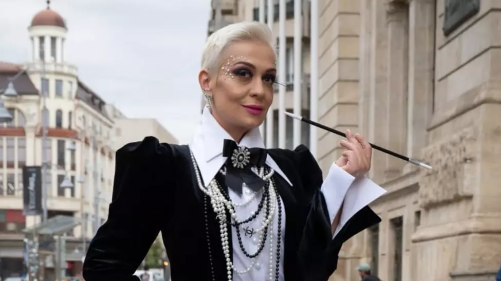 Monica Anghel, fotografiată pe patul de spital. Artista a făcut primele declarații: „Când sănătatea e afectată, totul se reduce la o singură problemă”