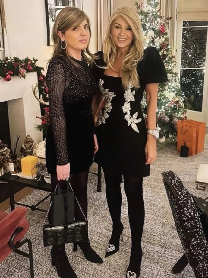 Tragedie în familia unui cunoscut magnat grec: fiica acestuia a murit după o reacție severă la o înțepătură de insectă