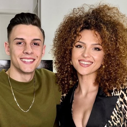 Ce a postat Robert după zvonurile privind despărțirea de Giuly: „Ne era dor…”