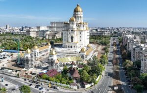 Catedrala Națională își închide porțile pentru pelerini, după 11 zile de rugăciune neîntreruptă