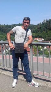 Sergiu a murit sub privirea neputincioasă a soției. Trei copii au rămas acum fără tată…