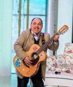 Îți mai amintești de Gigel Frone? Unde a ajuns să locuiască după ce a fost pe toate posturile TV și ce planuri are acum: