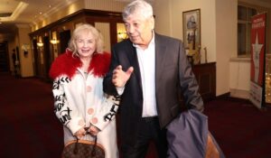 Neli nu a putut rezista în spital la Mircea Lucescu, după ce starea s-a agravat. A ieșit plângând și-a rostit doar 2 cuvinte: