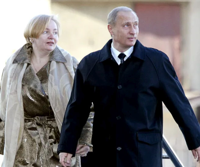 „Voia să divorțeze încă din primele zile”. Fosta soție a lui Putin, mărturii tulburătoare despre anii petrecuți alături de liderul rus