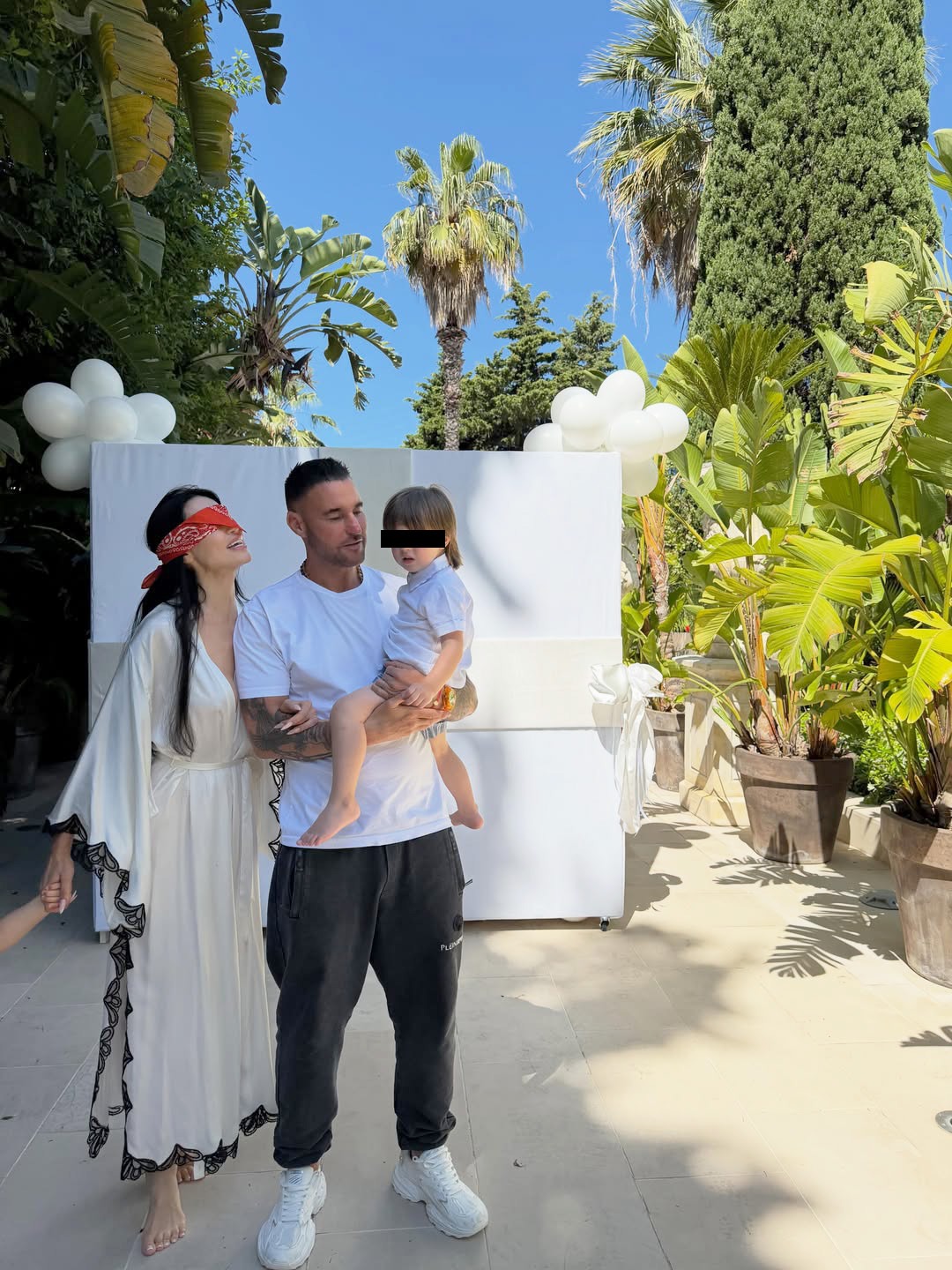 Andreea Sasu a revenit acasă după două luni petrecute în spital. Surpriza impresionantă pregătită de Philipp Plein la externare